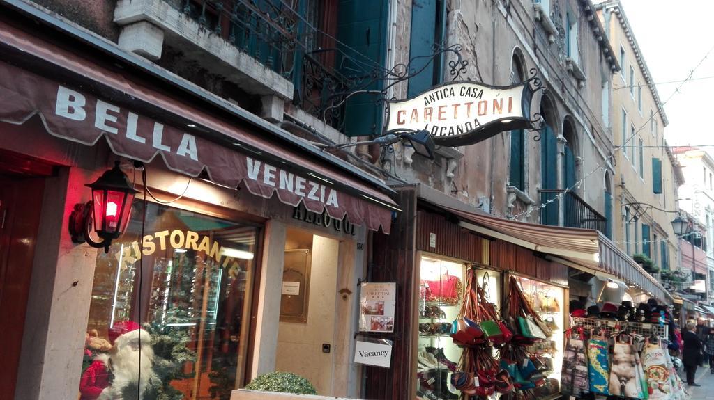 Antica Casa Carettoni Hotel Venesia Bagian luar foto